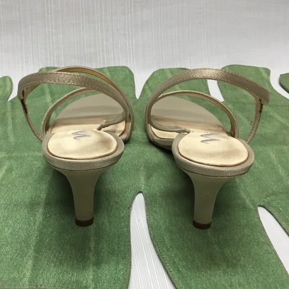 Nina New Gorgeous Gold Heels - Picture 5 of 9